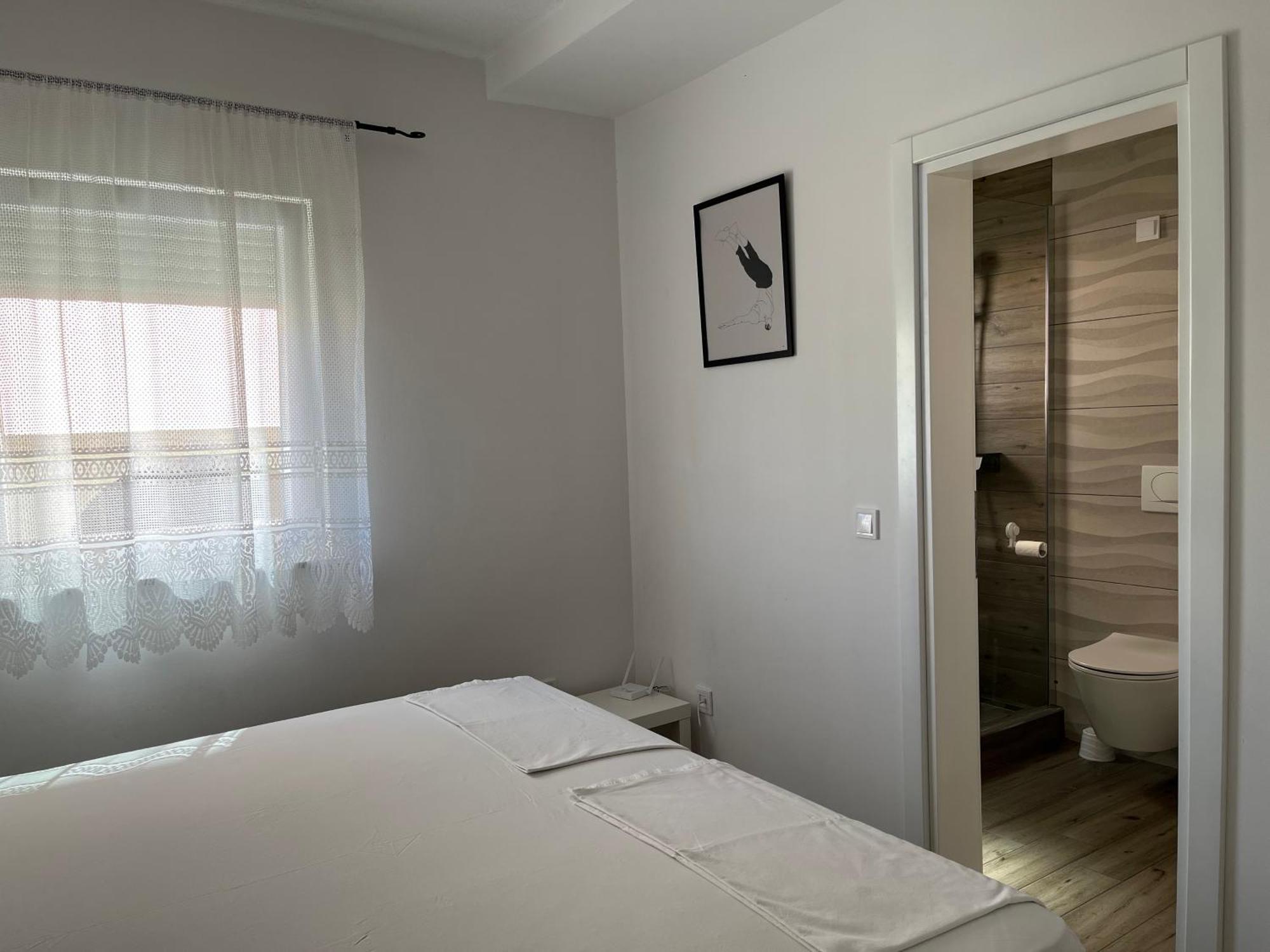 Apartmani Mlinar - Two Bedroom Apartment With Seaview Гребастика Экстерьер фото
