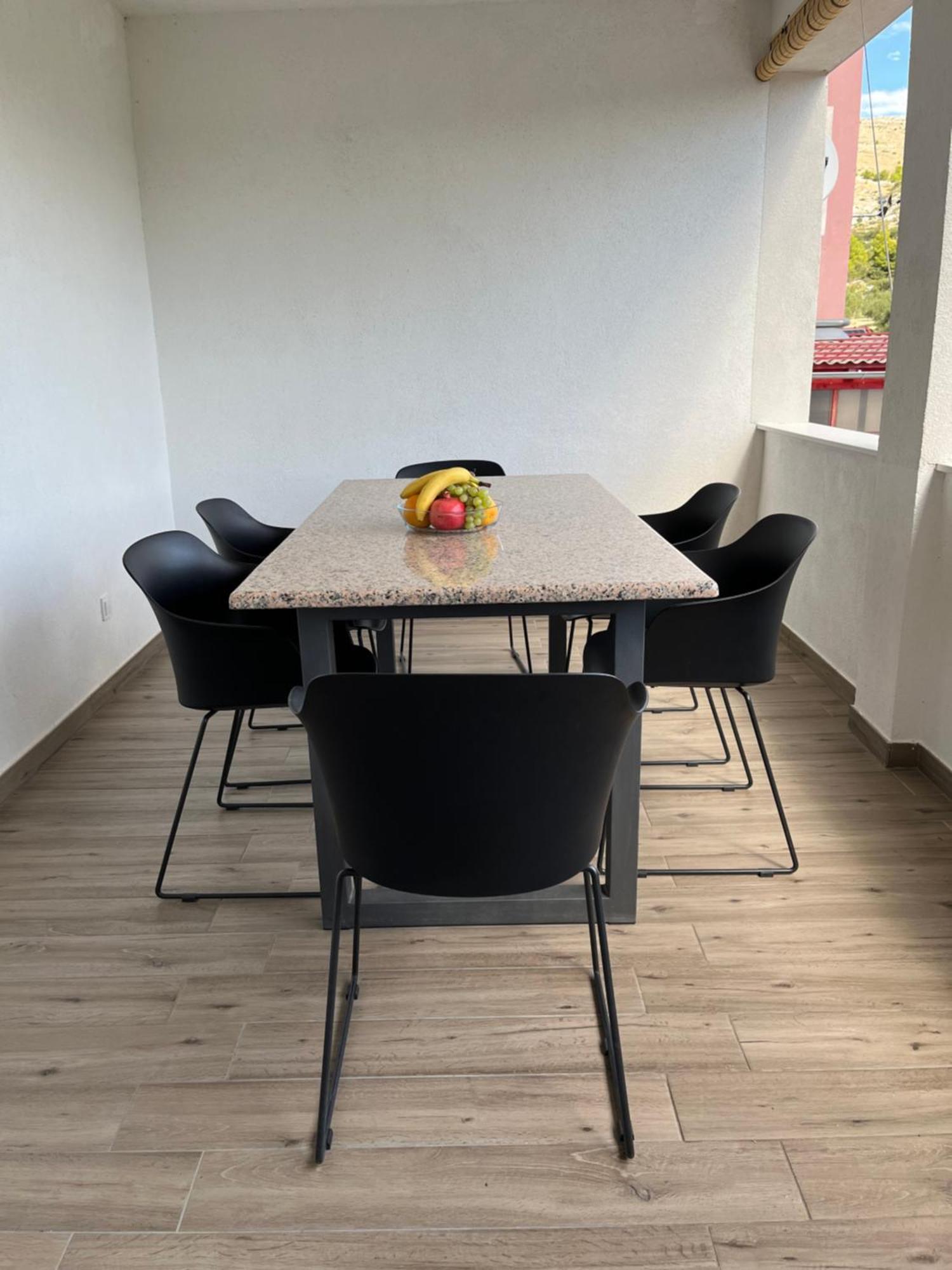 Apartmani Mlinar - Two Bedroom Apartment With Seaview Гребастика Экстерьер фото