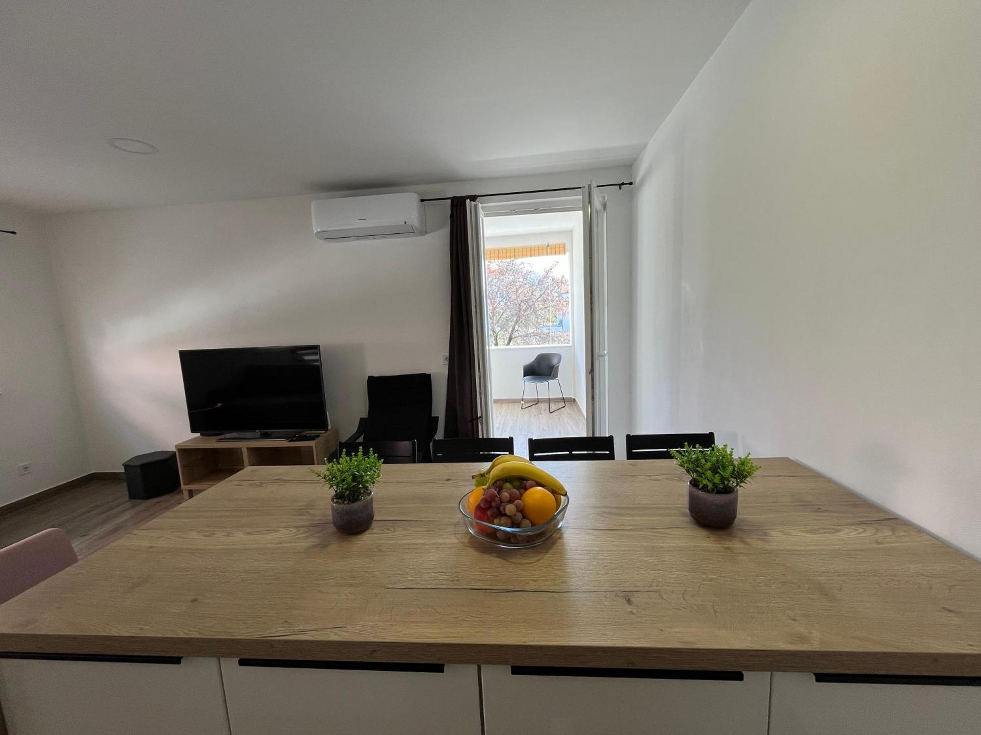 Apartmani Mlinar - Two Bedroom Apartment With Seaview Гребастика Экстерьер фото